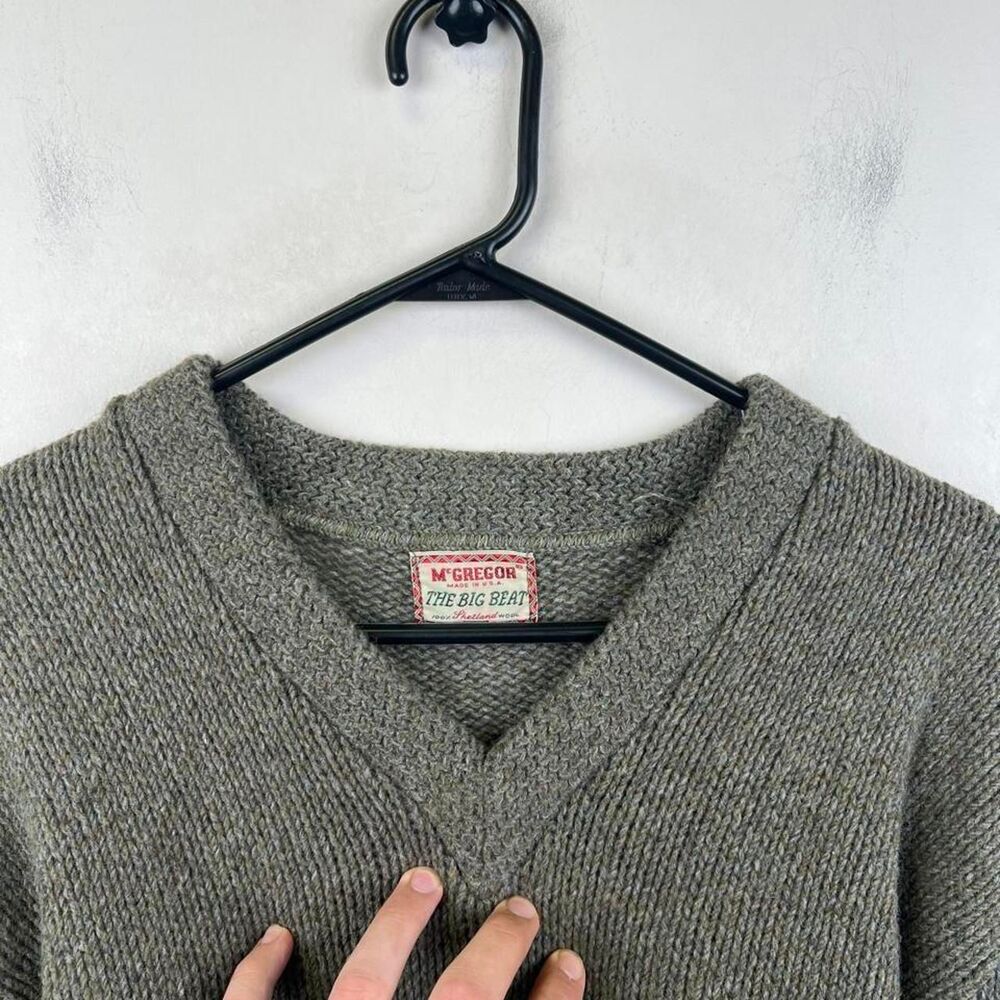 McGregor The Big Beat Grey V-neck Sweater Size L - Picture 3 of 6